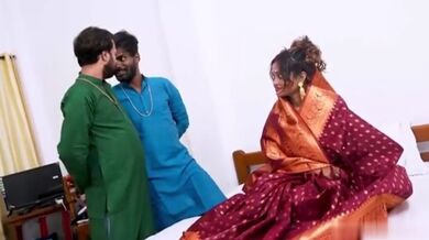 Suhagraat ki raat kiya 2 bhaiyon ke sath Hot Group Sex