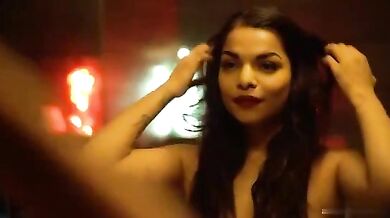 Bathroom mein sexy ladki ke sath hot romance wali XXX Video