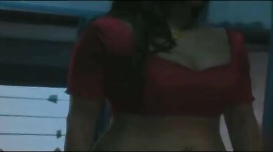 Train mein chadh kar bhabhi bani dhandhe wali