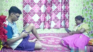 Bengali chikni bhabhi ki devar ke sath Hot Sex Video