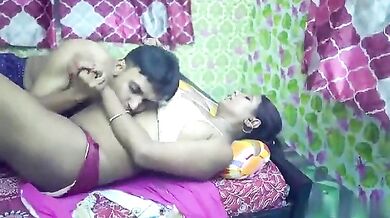 Bengali chikni bhabhi ki devar ke sath Hot Sex Video