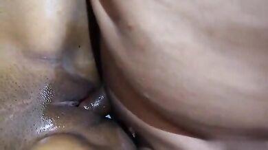 Behan ne kiya bhai aur uske dost ke sath bistar garam