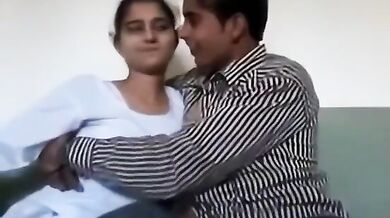Classroom mein romance karte Punjabi BF-GF ka Hot Mms Clip