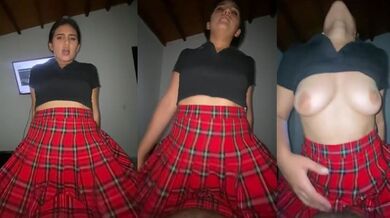 Laal skirt pehan kar chut chudwati lund ki pyaasi desi girlfriend