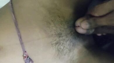 Chut chudwati aur sharmati laundiya ki Bangla Sex Video