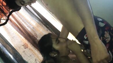 Boyfriend ka lund choosti pyaasi girlfriend ki Sex Video