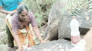 Jungle mein aunty ki chudai wala dangal