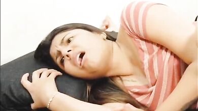 Maze ki shuruaat se leke dard bhari chudai tak ki Indian Sex Video