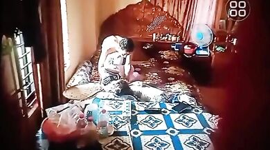 Desi couple ki Hidden Cam Sex Video uske mobile se record ki