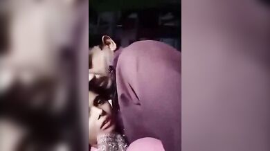 Jija ne ghusaya saali ki chut mein lund aur banaya MMS Video