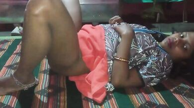 Bhabhi ke yaar ne usko chodte hue nikali Chudai Video