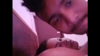 GF ki chudai hotel room mein ki aur banaya Sex MMS Video