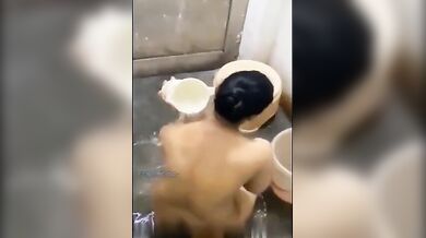 Bathroom mein li gayi Sisters ki Hidden Cam Nude Videos