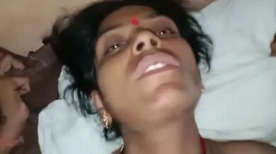 Bhabhi ki pink chut mein lund daal kar banaya Sex MMS Video