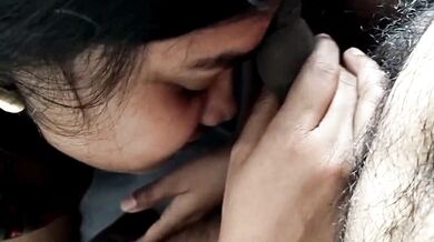 Lulli choosti hui sexy housewife ki Hot Couple Sex Video