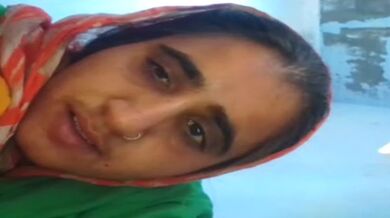 Chut mein fingering karti Paki vidhwa bhabhi ki XXX Video