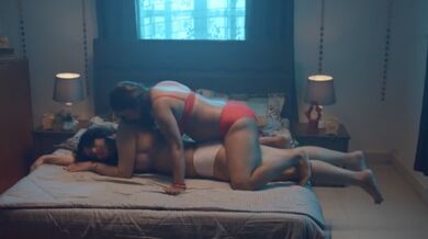 Sexy naukrani ke sath pyar bhare Lesbian Sex ki Video