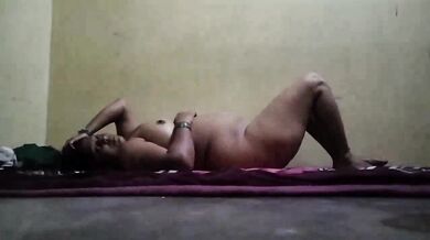 Patle ladke aur moti aunty ke sex wali XXX Desi Porn Video