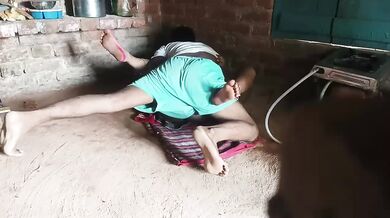 Rasoyi ghar mein devar ne ki sexy bhabhi ki mast chudai